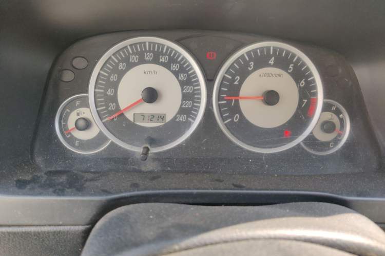 Used FAW Senya S80 2011 1.5L Manual 5-Seater Urban Elite Edition Odometer Close Up