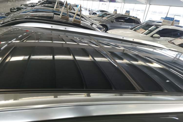 Used Cadillac XT4 2018 28T Two-Wheel Drive Leading Version