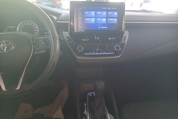 Used Toyota Corolla 2021 Dual-Motor 1.8L E-CVT Elite Edition Audio And AC Panel