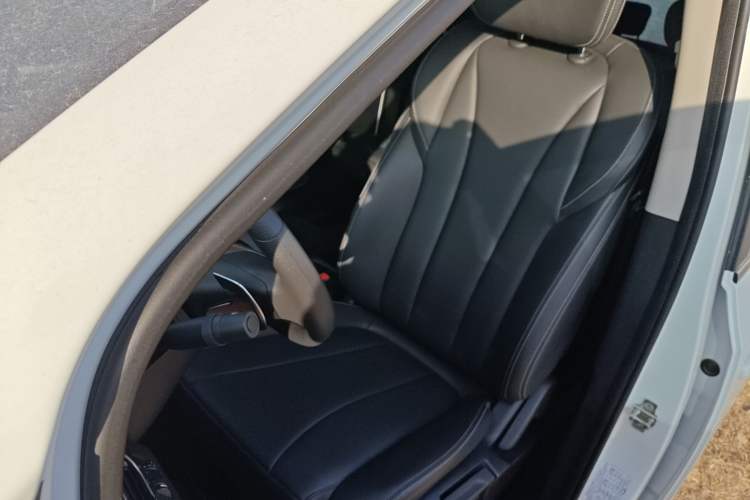 Used SAIC MAXUS G20 2023 Facelifted ES 2.0T Gasoline Automatic Value Edition