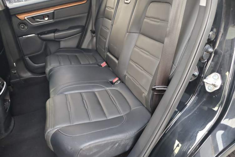 Used Honda CR-V 2017 240TURBO CVT Front-Wheel Drive Fashion Edition
