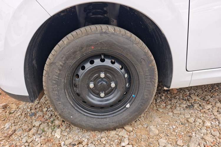 Used Wuling Hongguang New Energy 2025 Extended-Range Hybrid 50 km Standard Version
