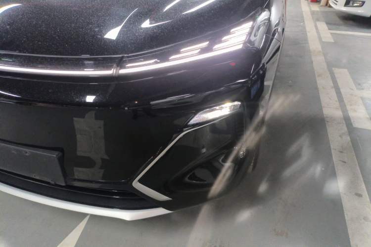 Used Geely Galaxy Galaxy Xingjian 7 EM-i 2025 120km Launch+ Version
