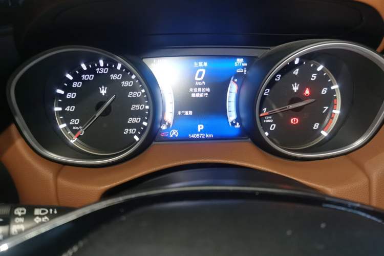 Used Maserati Levante 2016 3.0T Standard Edition Odometer Close Up