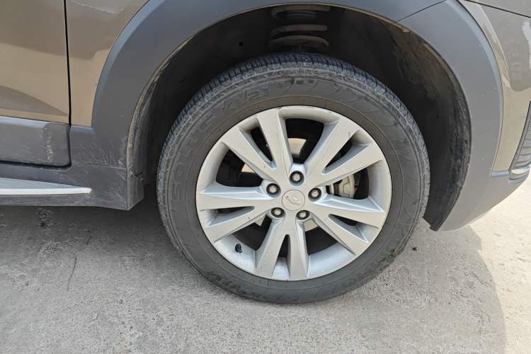 Used Chevrolet Captiva 2015 2.4L 4x4 Flagship Edition 7-Seater