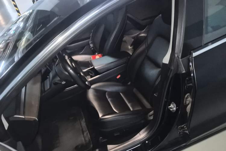 Used Tesla Model 3 2019 Long-Range Rear-Wheel-Drive Version