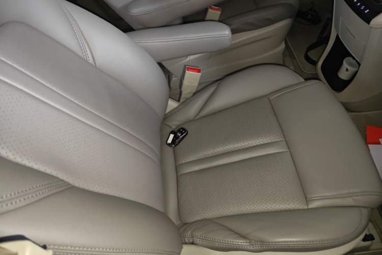 Used Buick GL8 2017 ES 28T Comfort Model China V Standard
