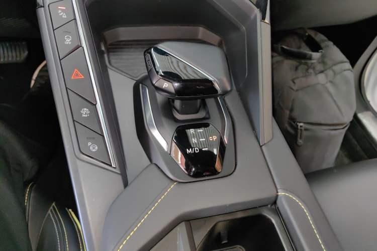 Used Lynk & Co 06 2023 Remix 1.5T Dynamic Halo