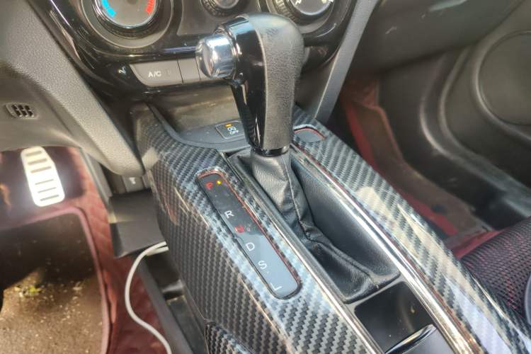 Used Honda XR-V 2015 1.8L EXi CVT Comfort Version
