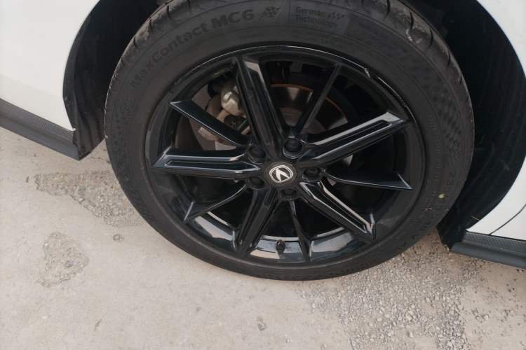 Used Changan UNI-V 2022 1.5T Prestige Version