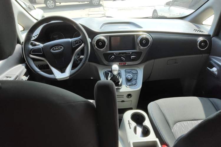 Used JAC Refine M3 2018 IKEA Edition 1.6L Luxury Smart Model