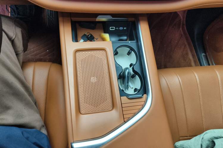 Used Wey Lanshan 2025 Four-Wheel Drive Max Gear Lever