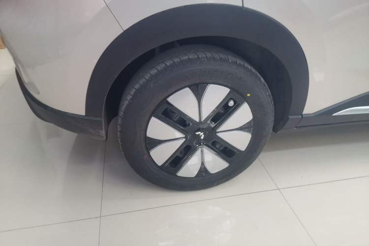 Used Wuling Bingo S 2025 Model 325km Deluxe Edition