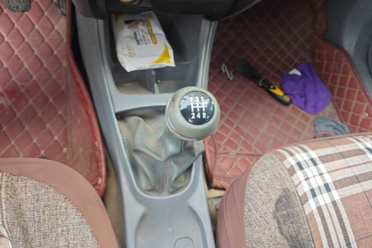 Used Geely Auto Diamond 2013 1.5L Manual Entry-Level Model