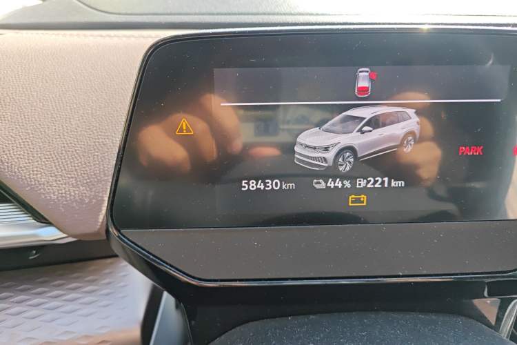 Used Volkswagen ID.6 X 2022 Intelligent Long-Range Version Odometer Close Up