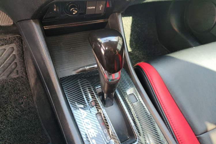 Used Honda Jade 2013 1.8L automatic Comfort version 5 seats
