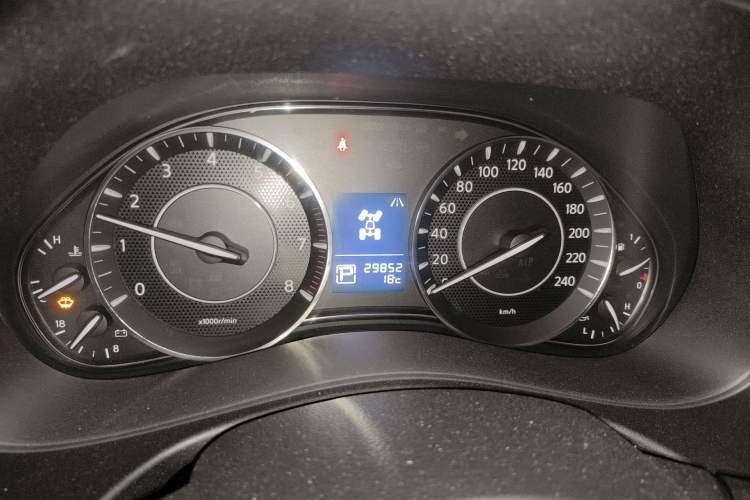 Used Nissan Patrol 2018 4.0L LinkedIn Edition Instrument Cluster