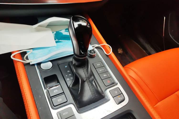 Used BYD Tang 2019 2.0T Automatic SmartConnect Luxury 7-Seater China VI Standard Gear Lever