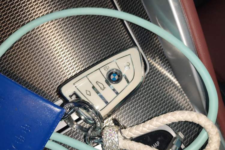 Used BMW X6 2022 Second Facelift xDrive40i M Sport Package Vehicle Key