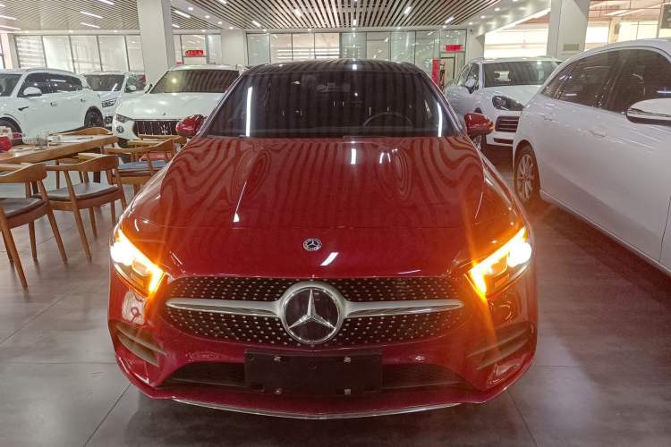 Used Mercedes-Benz A-Class 2020 Restyled A 200 L Sport Sedan Fashion Version
