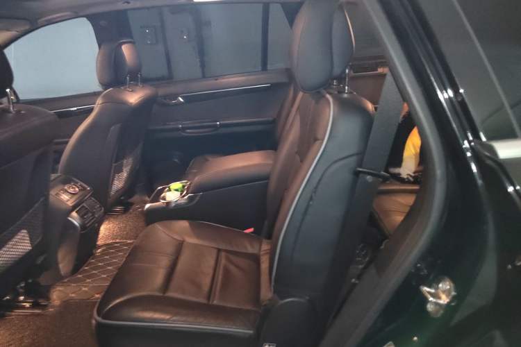 Used Mercedes-Benz R-Class 2017 R 320 4MATIC Luxury Collection Edition