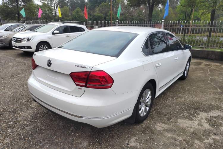 Used Volkswagen Passat 2015 1.8TSI DSG Prestige Edition
