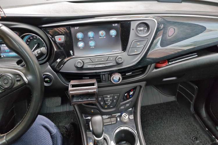 Used Buick Envision 2014 28T Four-Wheel Drive Elite Model
