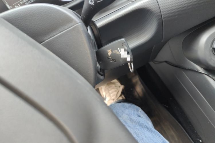 Used Wuling Hongguang New Energy 2025 Extended-Range Hybrid 50 km Standard Version Vehicle Key