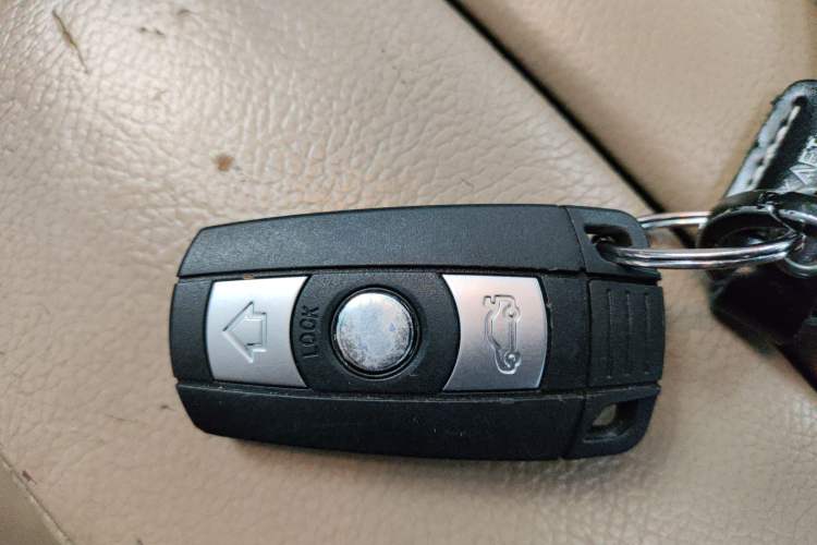 Used BMW X5 2011 xDrive35i Luxury Model
