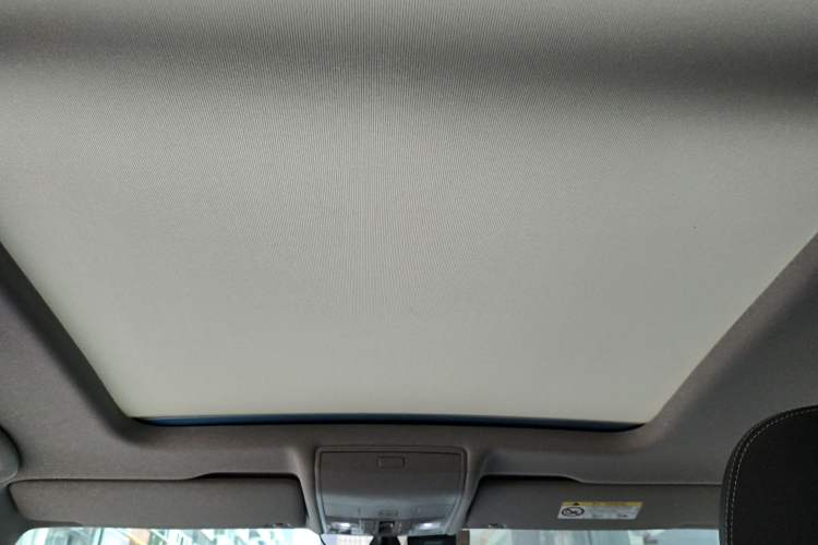 Used Volkswagen Tiguan L 2022 330TSI Automatic Two-Wheel Drive R-Line Enhanced Edition
