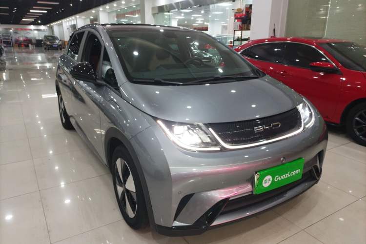 Used BYD Dolphin 2023 420 km Fashion Edition
