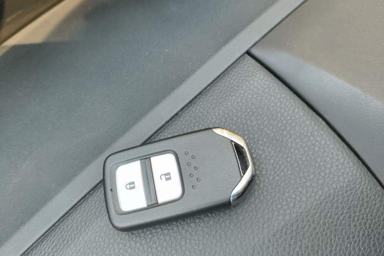 Used Honda Jade 2016 1.8L Automatic Comfort Elite Version 5 Seats