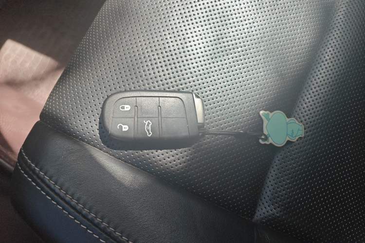 Used Jeep Grand Cherokee 2014 3.6L Elite Navigation Edition