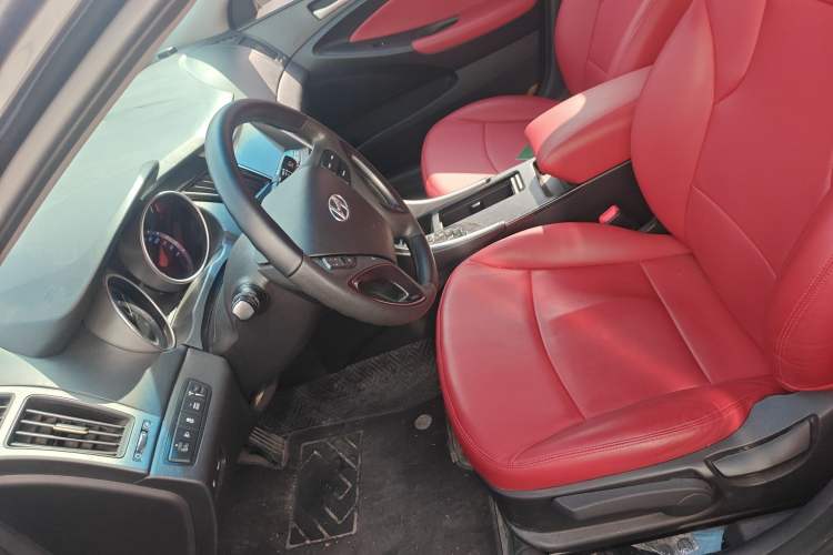 Used Hyundai Sonata 2011 2.0L Automatic Leading Edition
