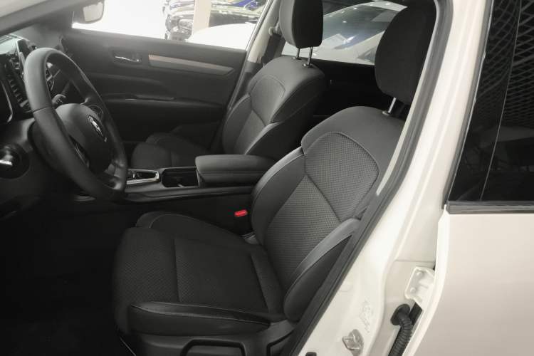 Used Renault Koleos 2017 2.0L Two-Wheel Drive Comfort Edition