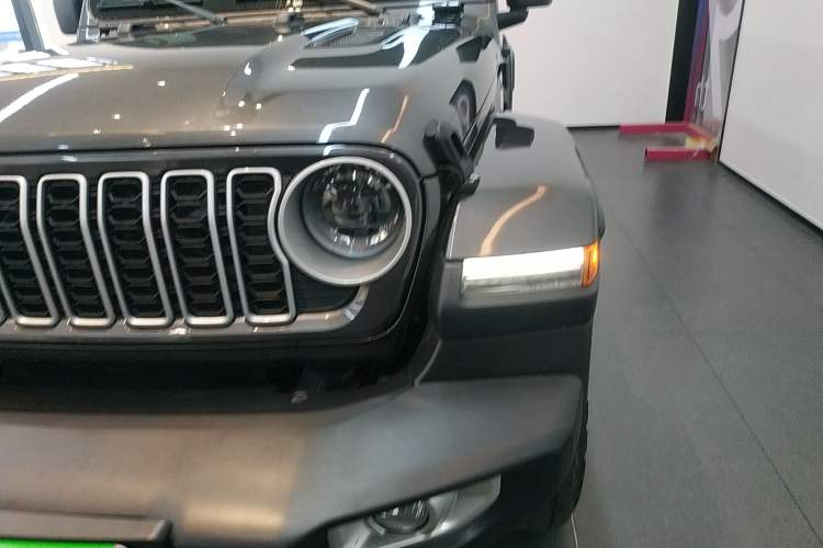 Used Jeep Wrangler 2024 2.0T Sahara Four-Door Edition
