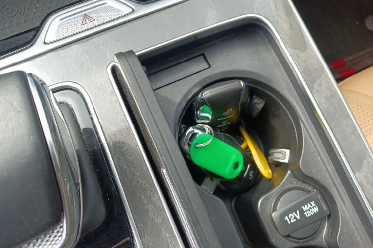 Used Hongqi HS5 2023 2.0T Four-Wheel Drive Flagship Pro Edition