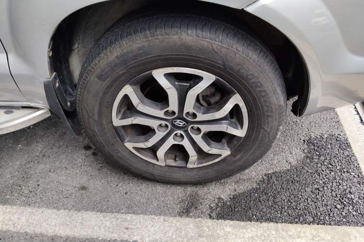 Used Hyundai Tucson 2013 2.0L Automatic Two-Wheel Drive Comfort Version