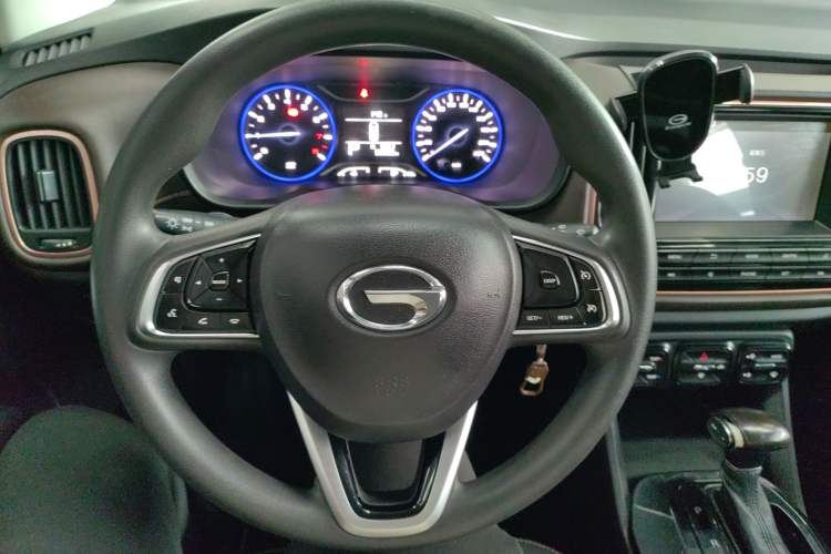 Used GAC Trumpchi GS3 2017 150N Automatic Elite Edition Steering Wheel
