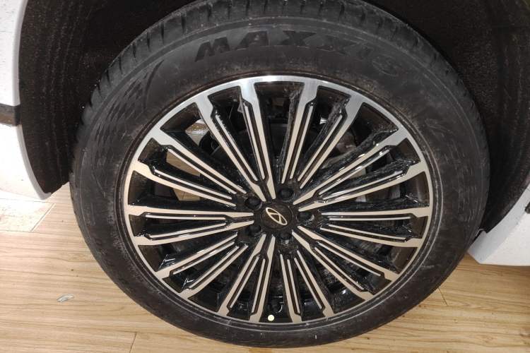 Used Chery Tiggo 9 2025 2.0T Dual-Clutch Two-Wheel Drive Comfort Edition 7 Seats
