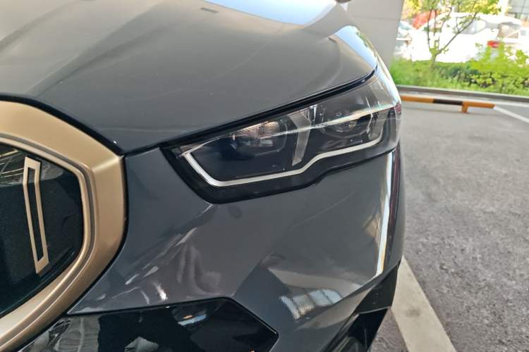 Used BMW i5 2024 eDrive 35L Luxury Model with M Sport Package
