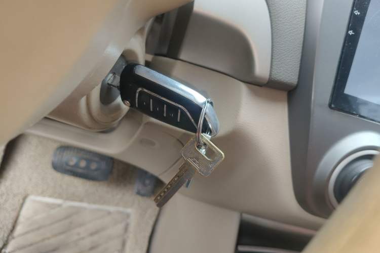 Used Nissan Sylphy 2016 Classic 1.6XE Automatic Leading Edition Vehicle Key