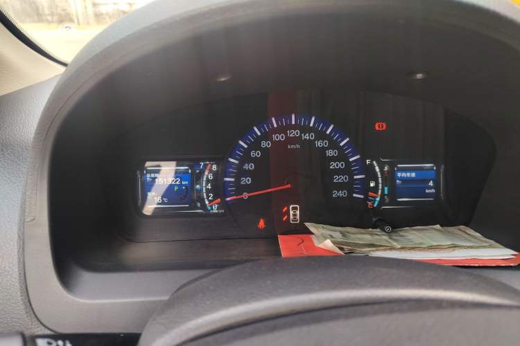 Used BYD G6 2013 1.5TID Automatic Luxury Model
