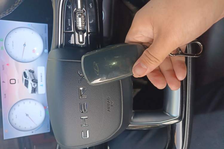 Used Chery Tiggo 8 PRO 2024 Champion Edition 390T Two-Wheel Drive Peak Version 7 Seats
