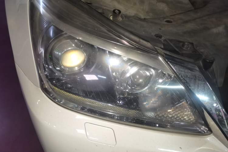 Used Toyota Crown 2012 2.5L Royal Comfort Edition Right Front Headlight