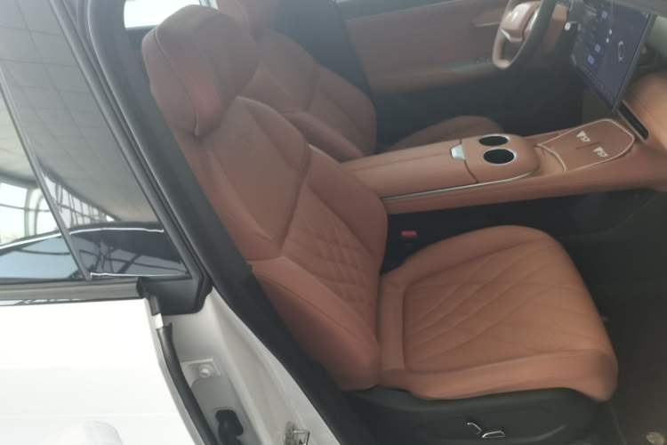 Used Deepal S07 2023 200Max Range-Extended Version
