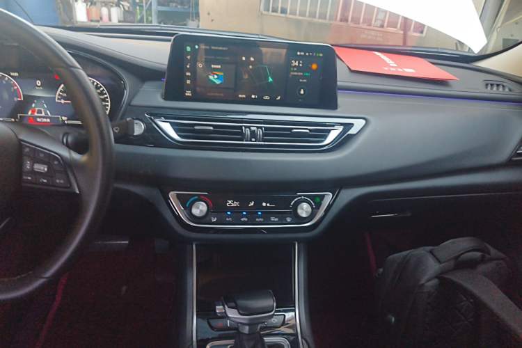 Used Changan Ruicheng CC 2022 Blue Whale Edition 1.5T DCT Prestige Model
