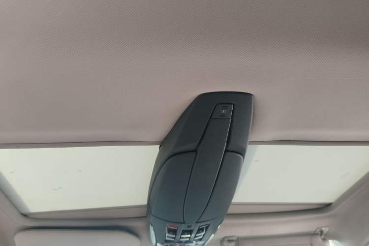 Used DS 5 2015 1.6T Luxury Edition THP160 Headliner