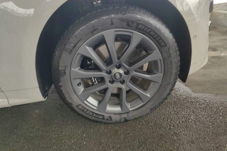 Used Land Rover Range Rover Sport 2023 400PS Dynamic SE
