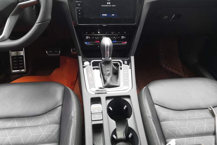 Used Volkswagen FAW-Volkswagen CC 2021 380TSI Striking Edition
